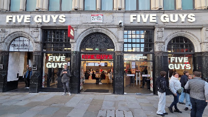 Five Guys Burgers and Fries Piccadilly Circus, London