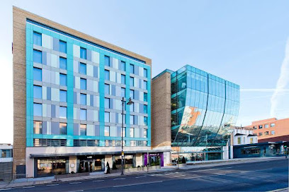 Premier Inn London Wimbledon (Broadway) hotel