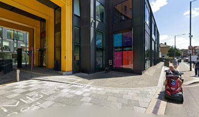 Ukenglishvi, London