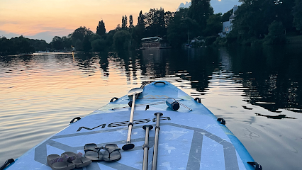 Floatin on Thames, London